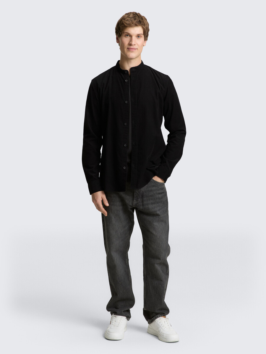 chemise en velours côtelé coupe basique