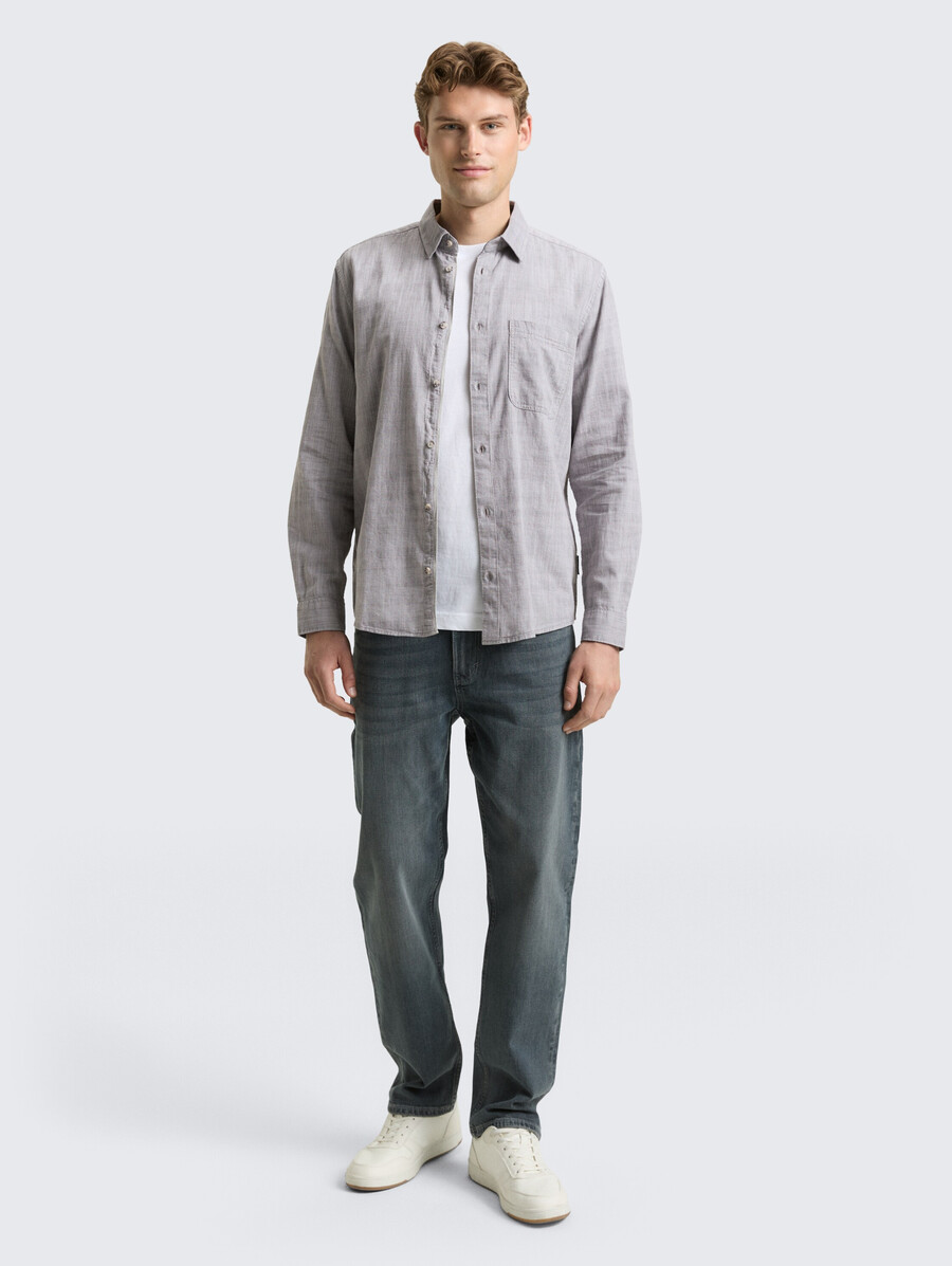 chemise coupe classique avec poche poitrine