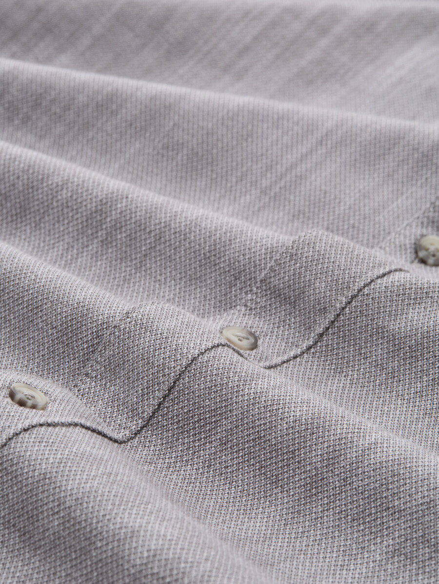chemise coupe classique avec poche poitrine