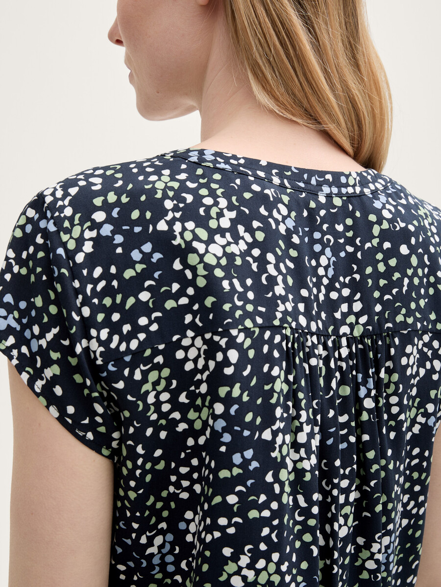 blouse à motifs