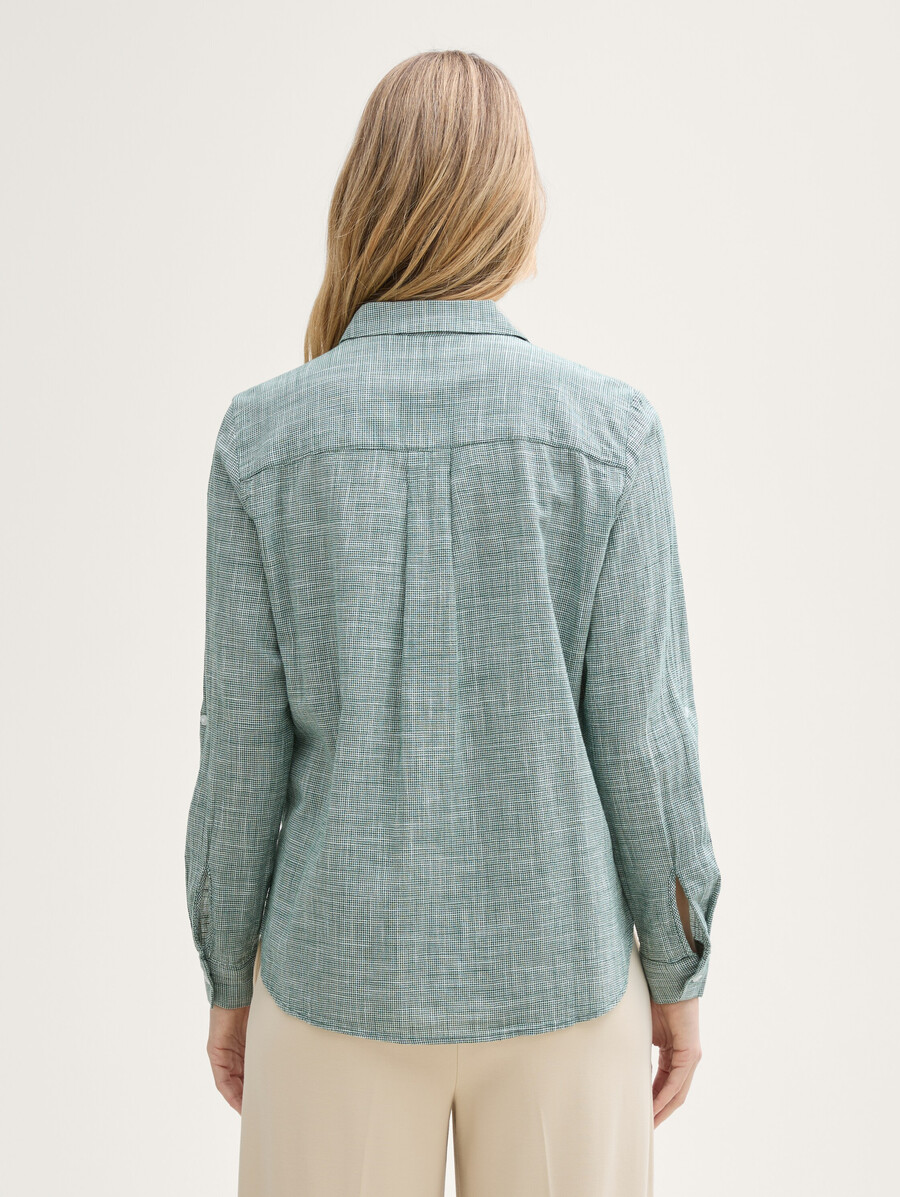 blouse à poches poitrine