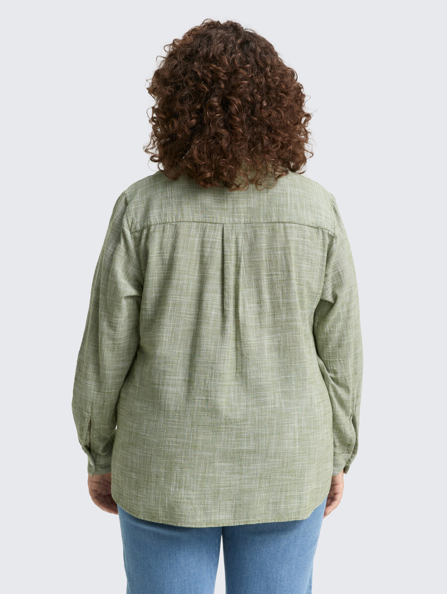blouse grande taille avec poches poitrine
