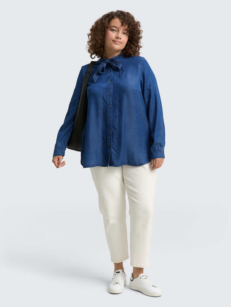 blouse grande taille avec détail nœud