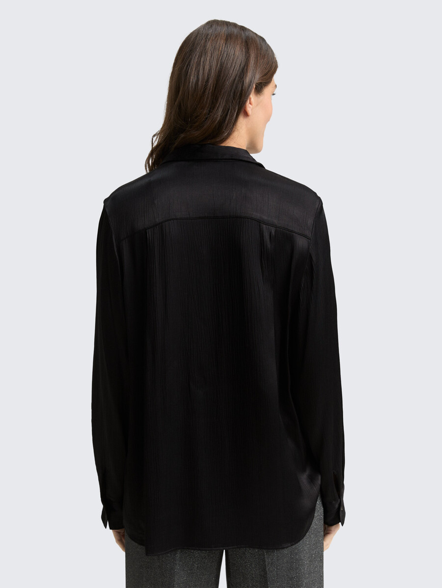 chemisier en satin froissé
