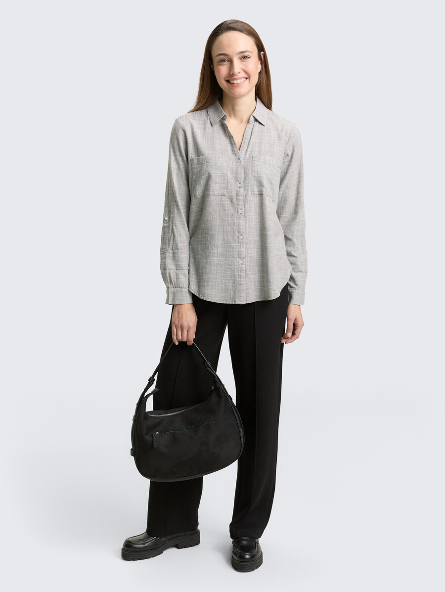 blouse à poches poitrine