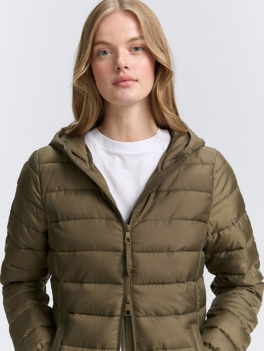 manteau matelassé léger à capuche