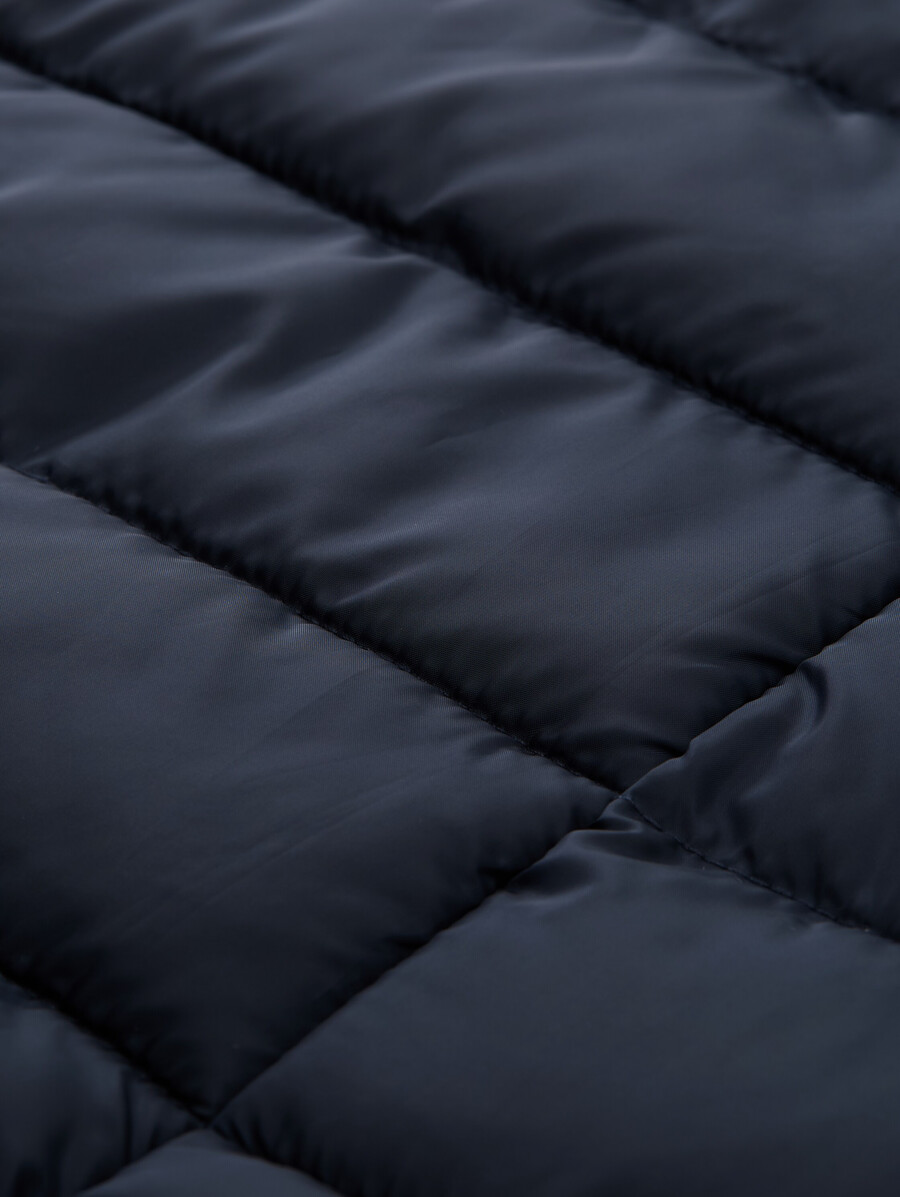 manteau matelassé léger à capuche
