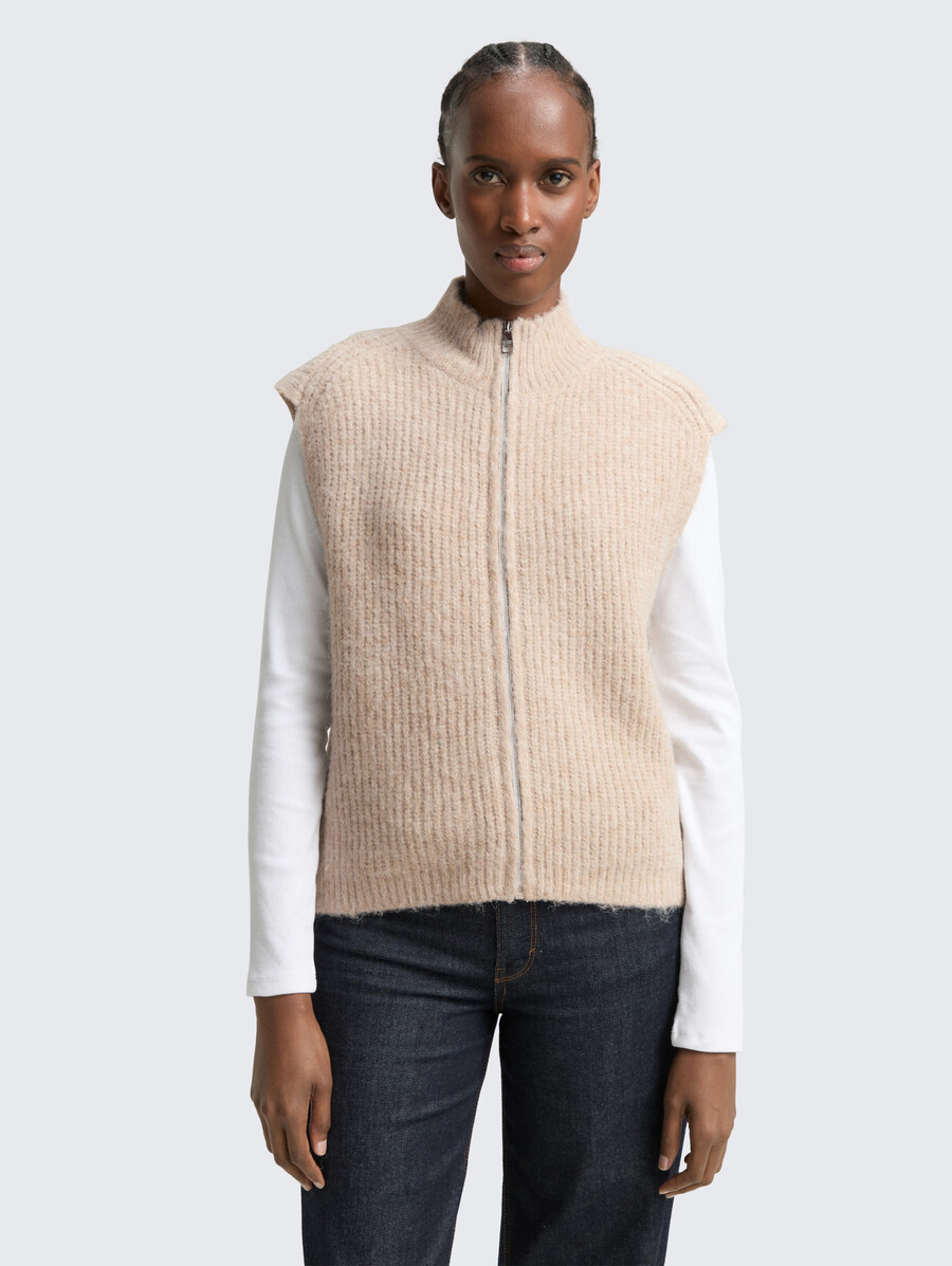 pull sans manches à col montant