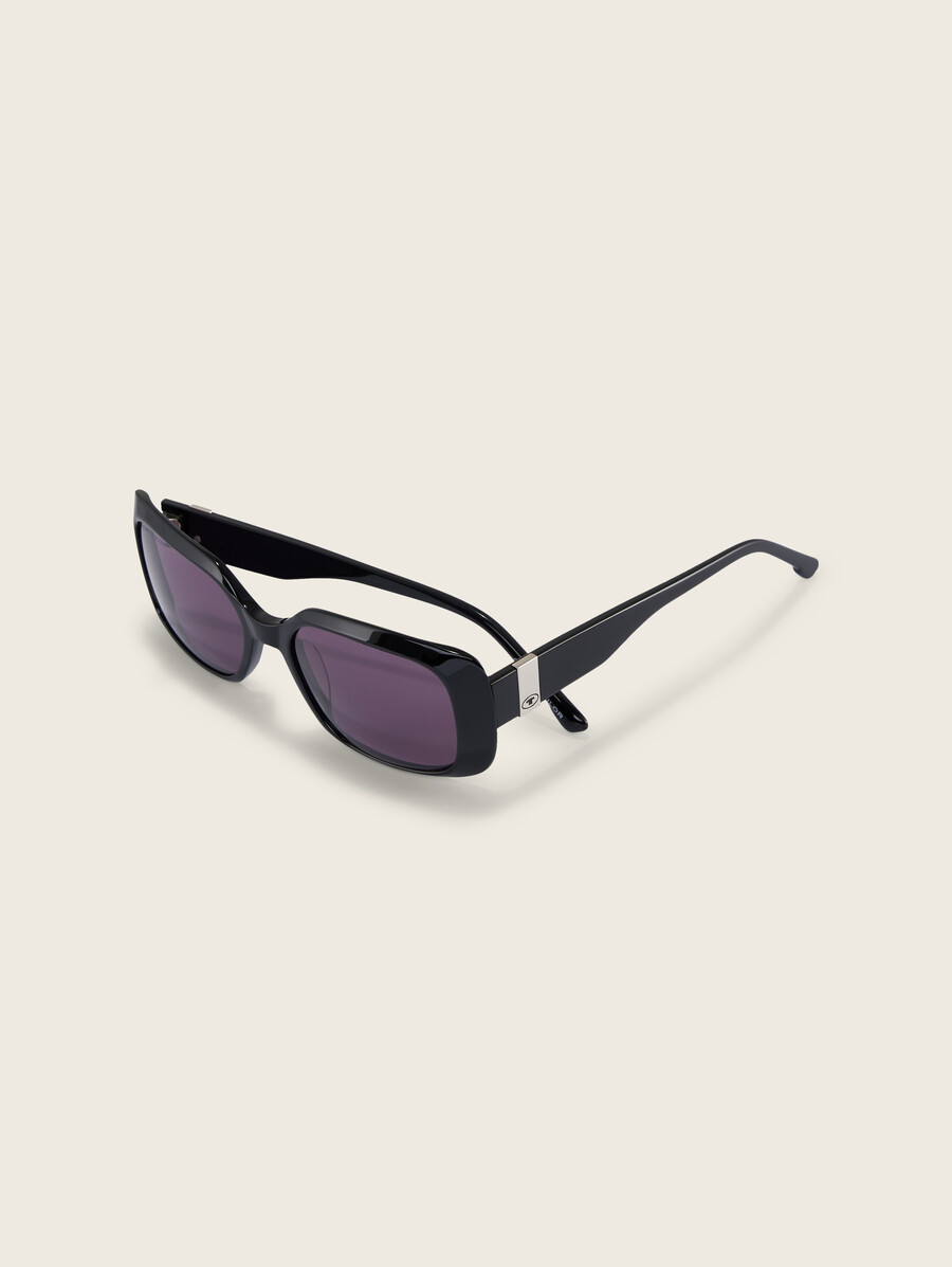 lunettes de soleil caree