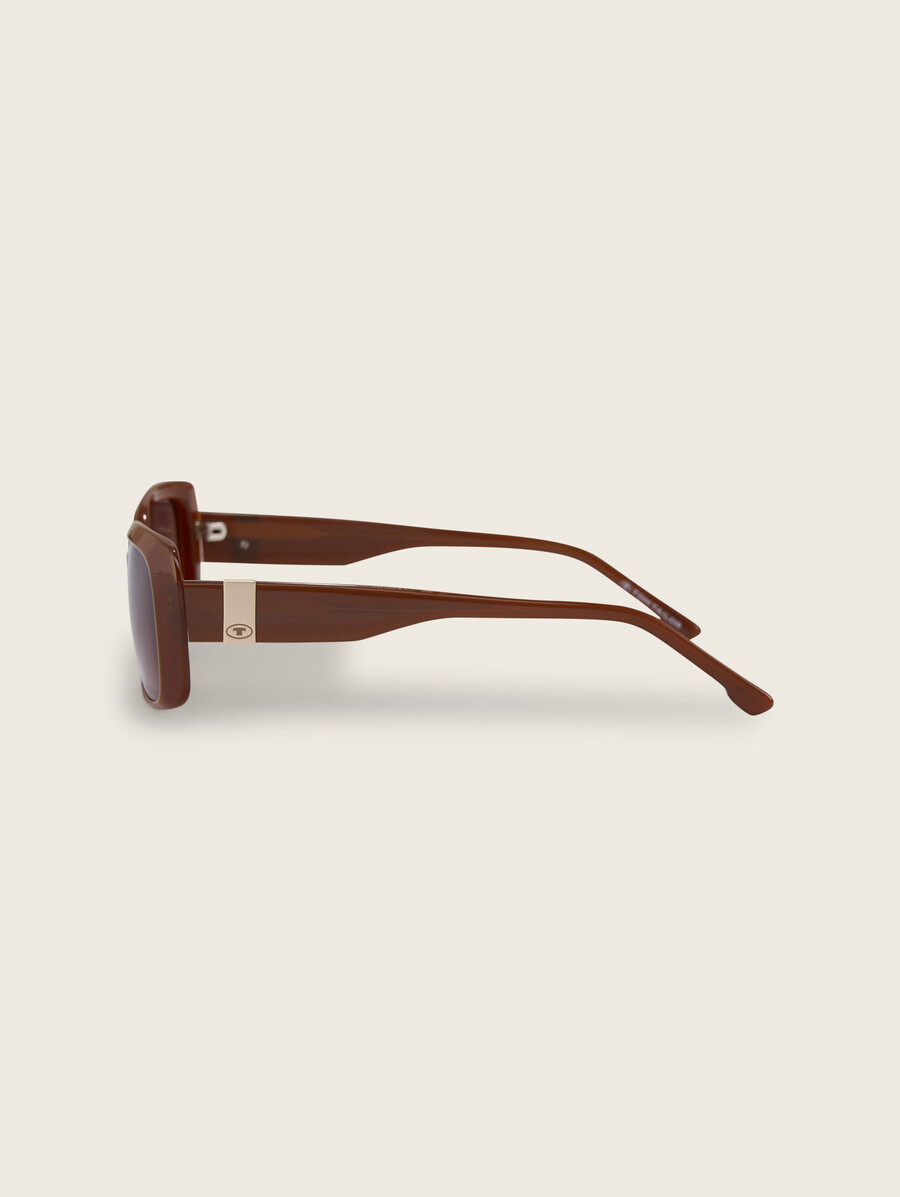 lunettes de soleil caree