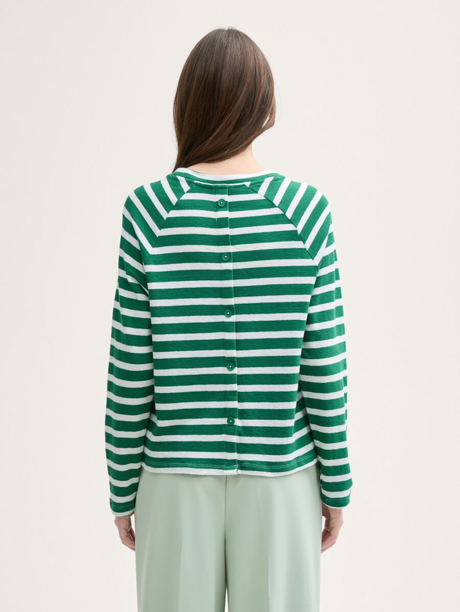 chemise à manches longues de coupe carrée avec détails de boutons