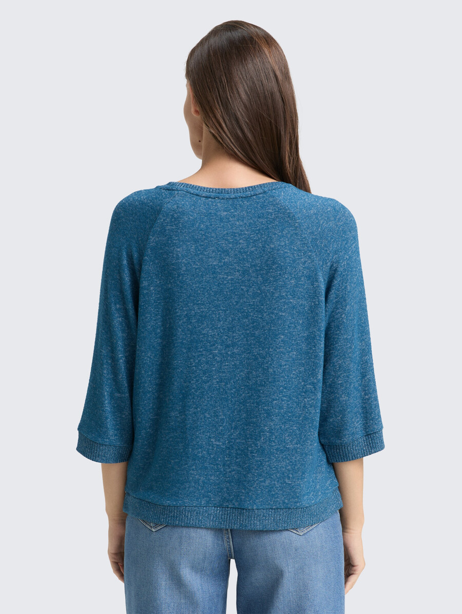 chemise à manches longues avec manches raglan