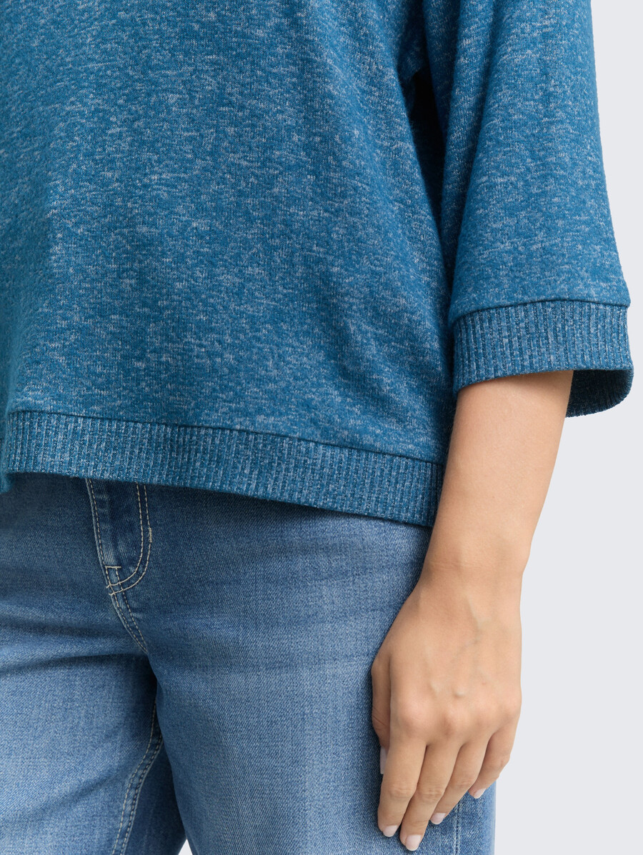 chemise à manches longues avec manches raglan
