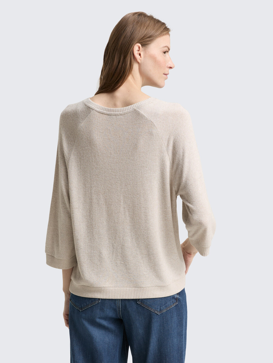 chemise à manches longues avec manches raglan