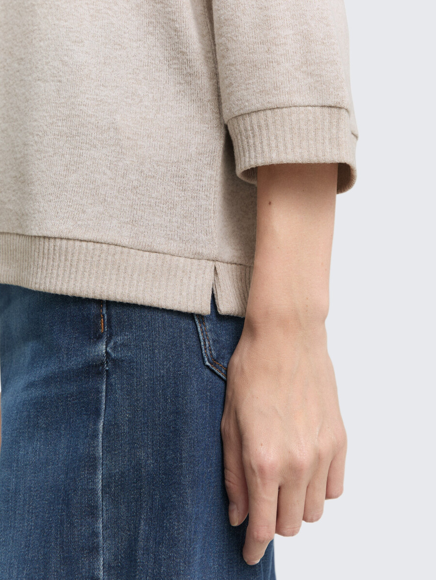 chemise à manches longues avec manches raglan