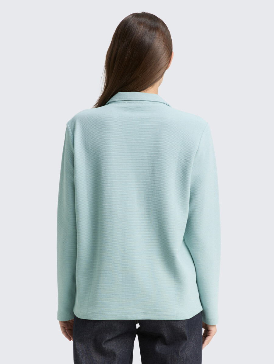 chemise à manches longues et col polo