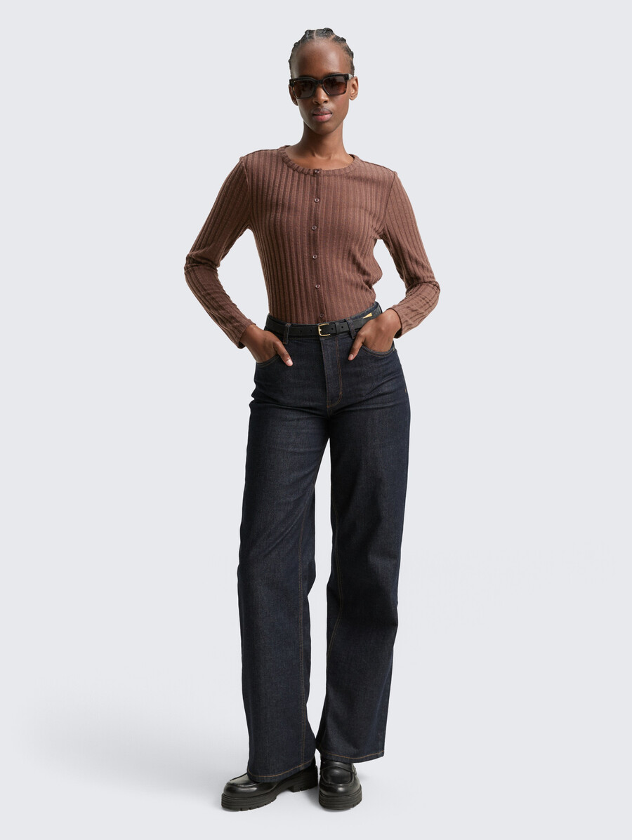 chemise à manches longues coupe ajustée avec patte de boutonnage décorative