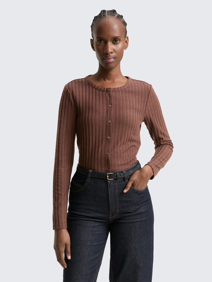 chemise à manches longues coupe ajustée avec patte de boutonnage décorative