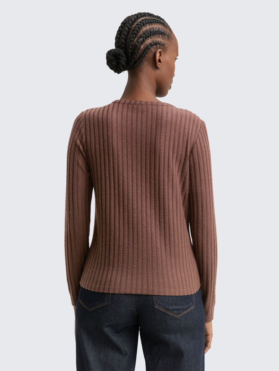 chemise à manches longues coupe ajustée avec patte de boutonnage décorative