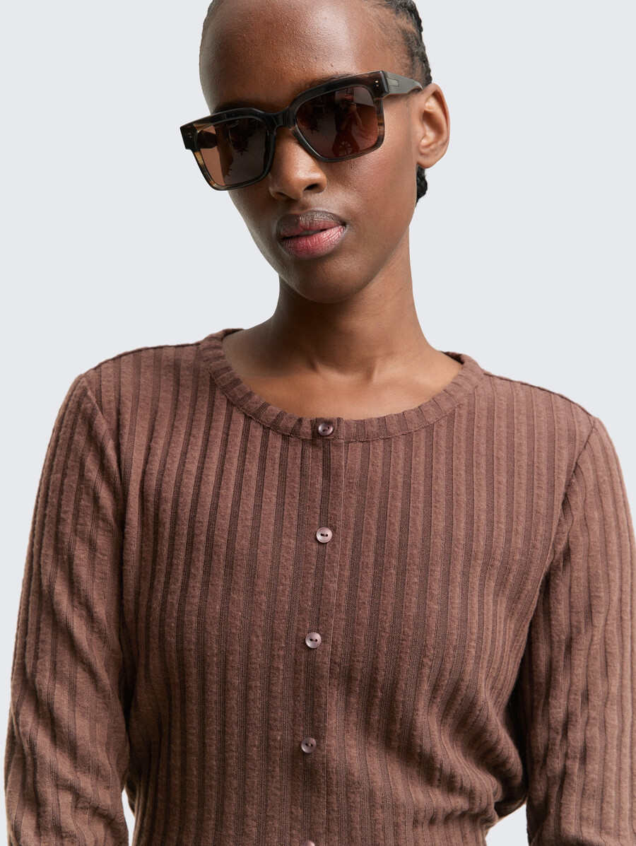 chemise à manches longues coupe ajustée avec patte de boutonnage décorative