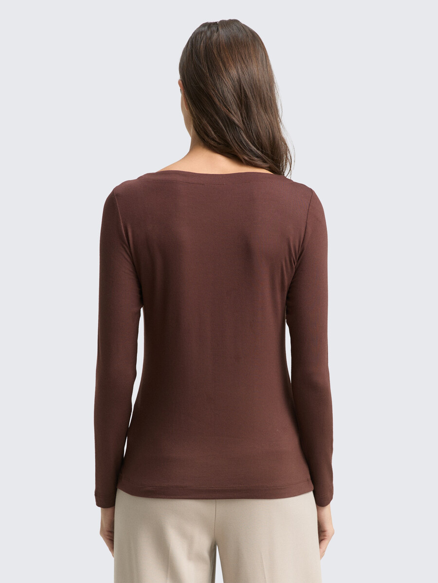 chemise à manches longues coupe ajustée et col bateau