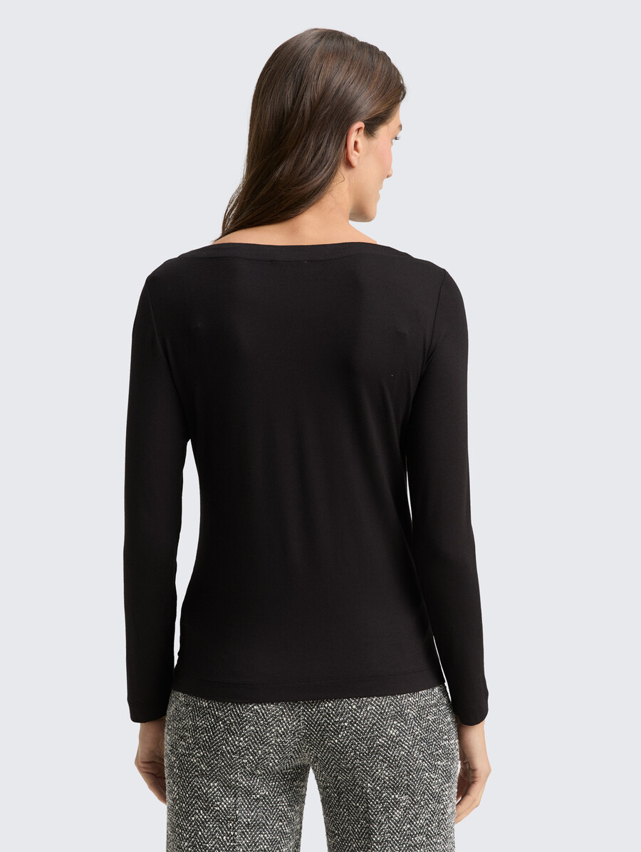 chemise à manches longues coupe ajustée et col bateau