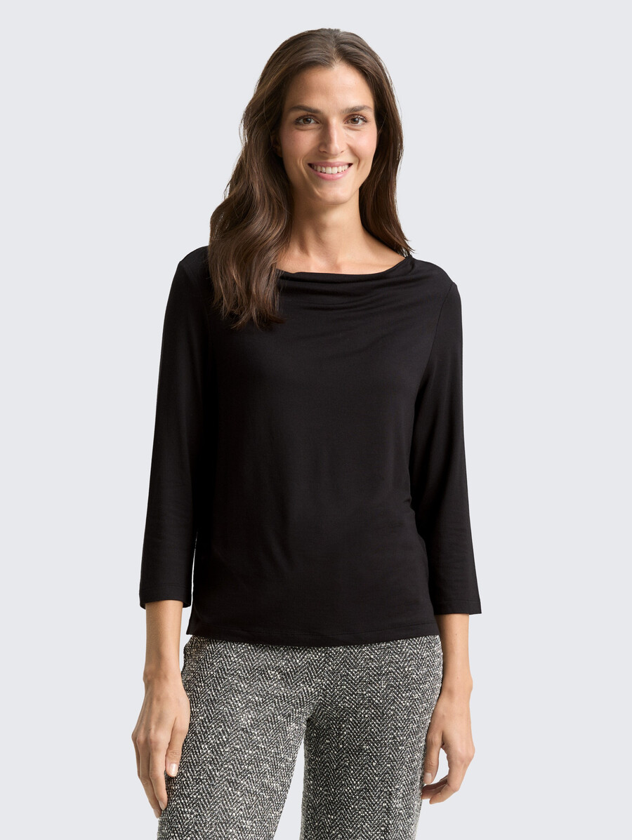 chemise à manches longues et col châle