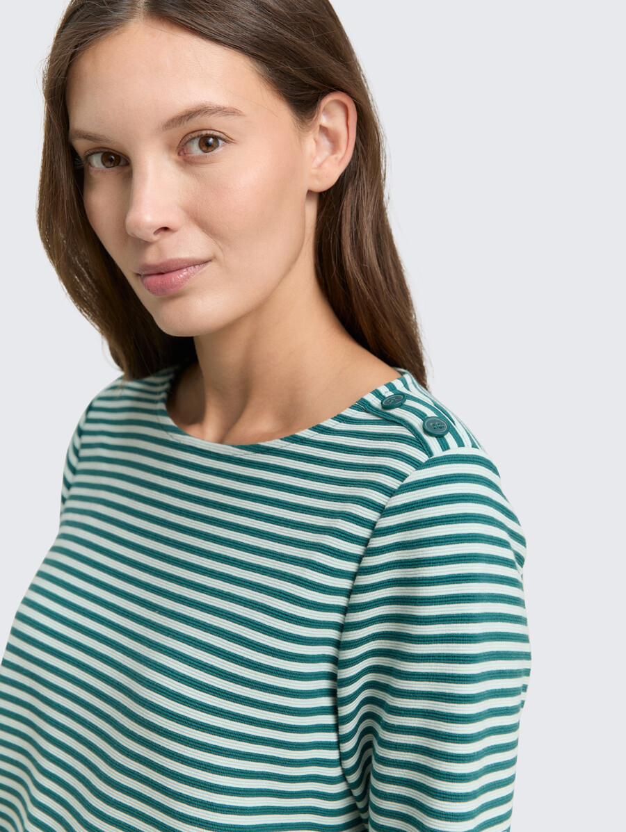 chemise à manches longues avec détails de boutons