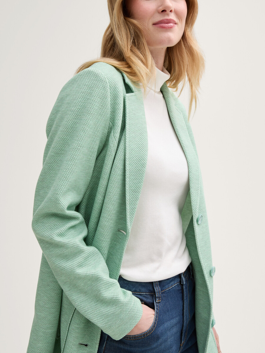 manteau à col à revers