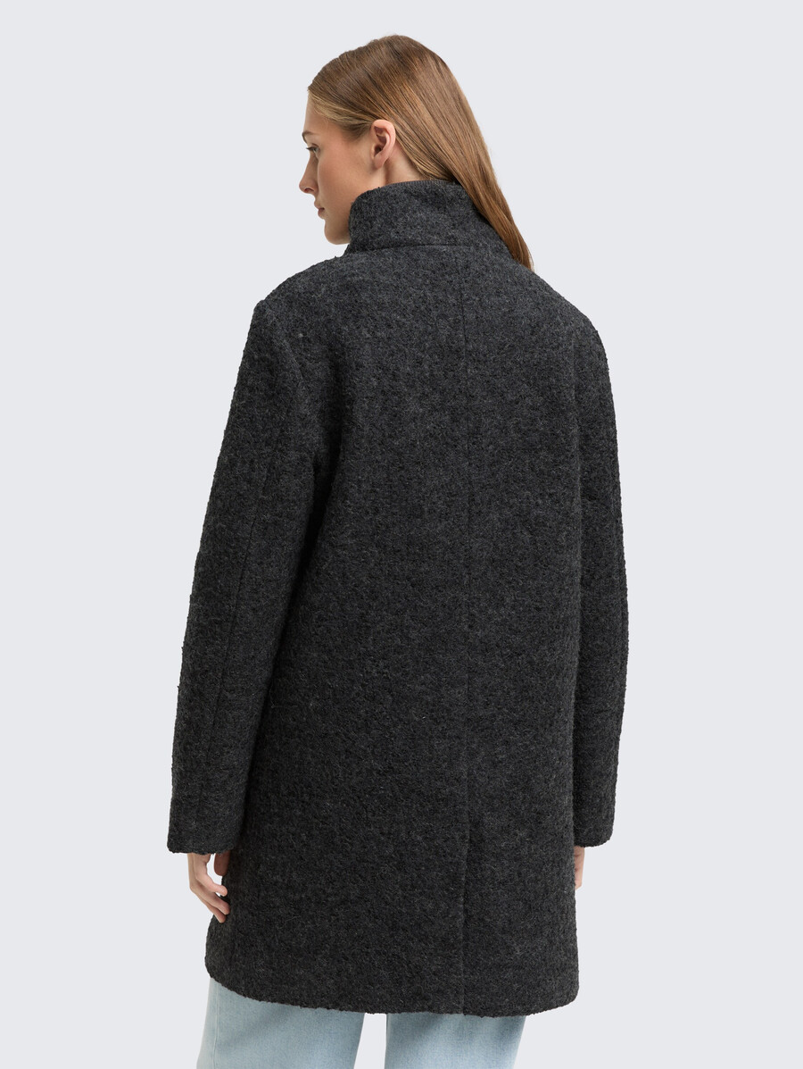 manteau en laine bouclée à col montant