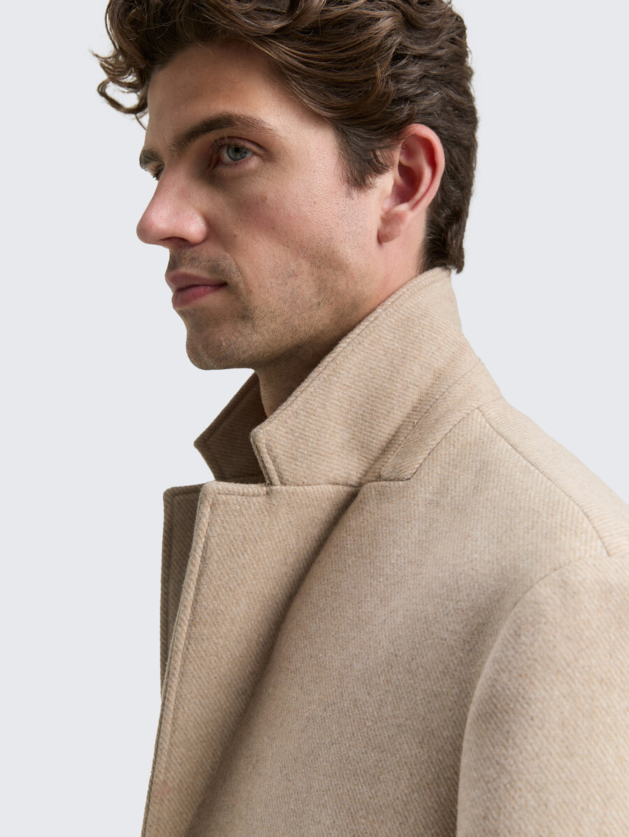 manteau en laine à col à revers