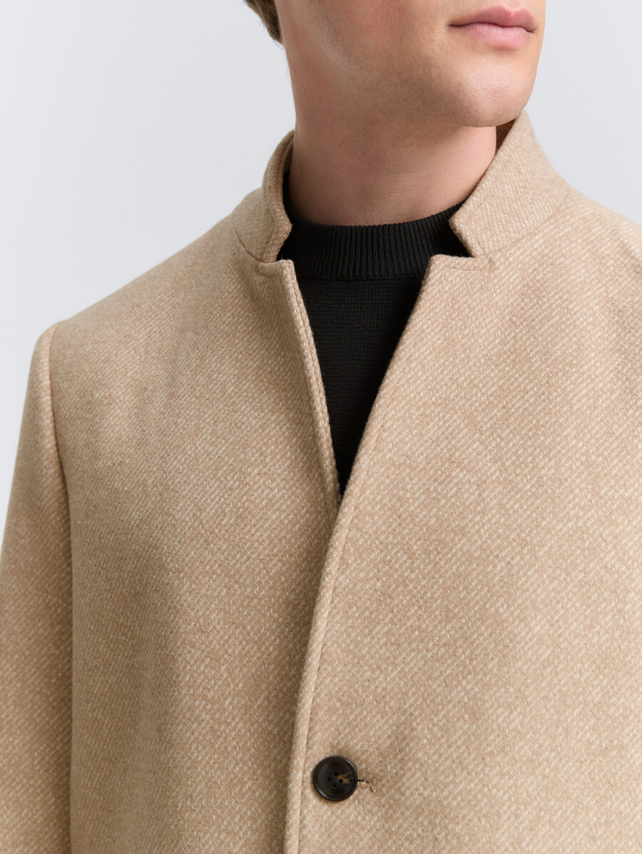 manteau en laine à col montant