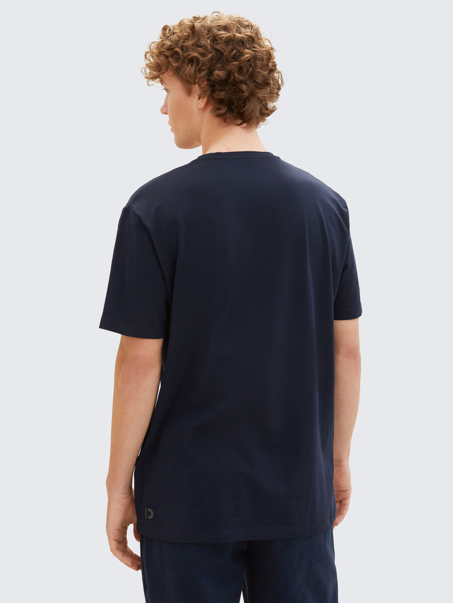 lot de deux t-shirts basiques à col en v