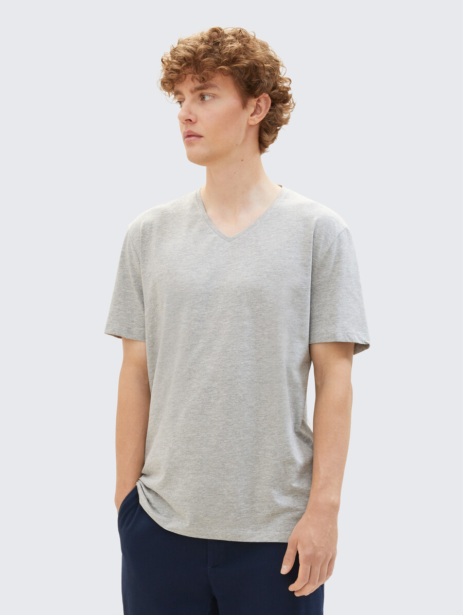 lot de deux t-shirts basiques à col en v