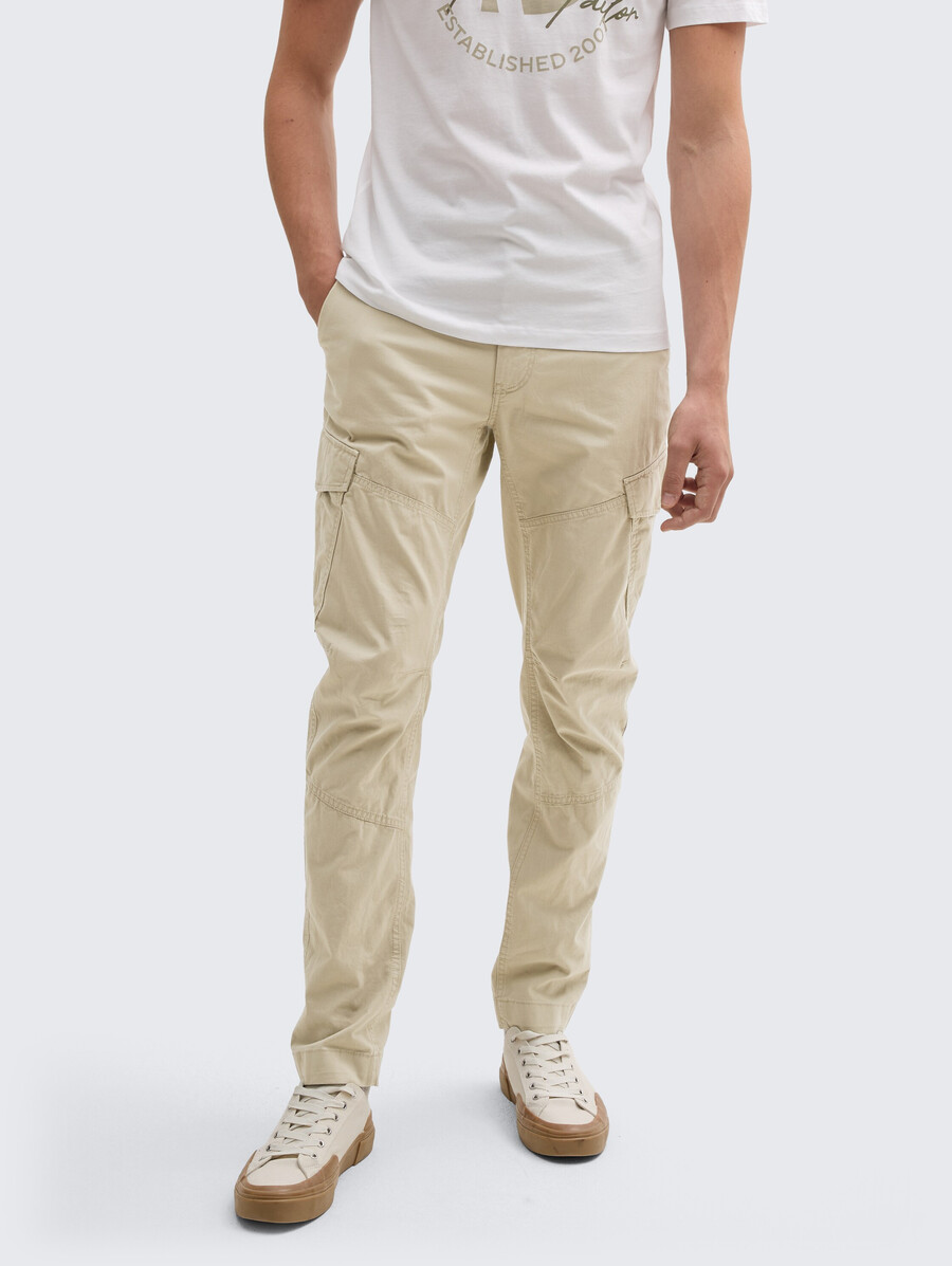 pantalon cargo fuselé classique