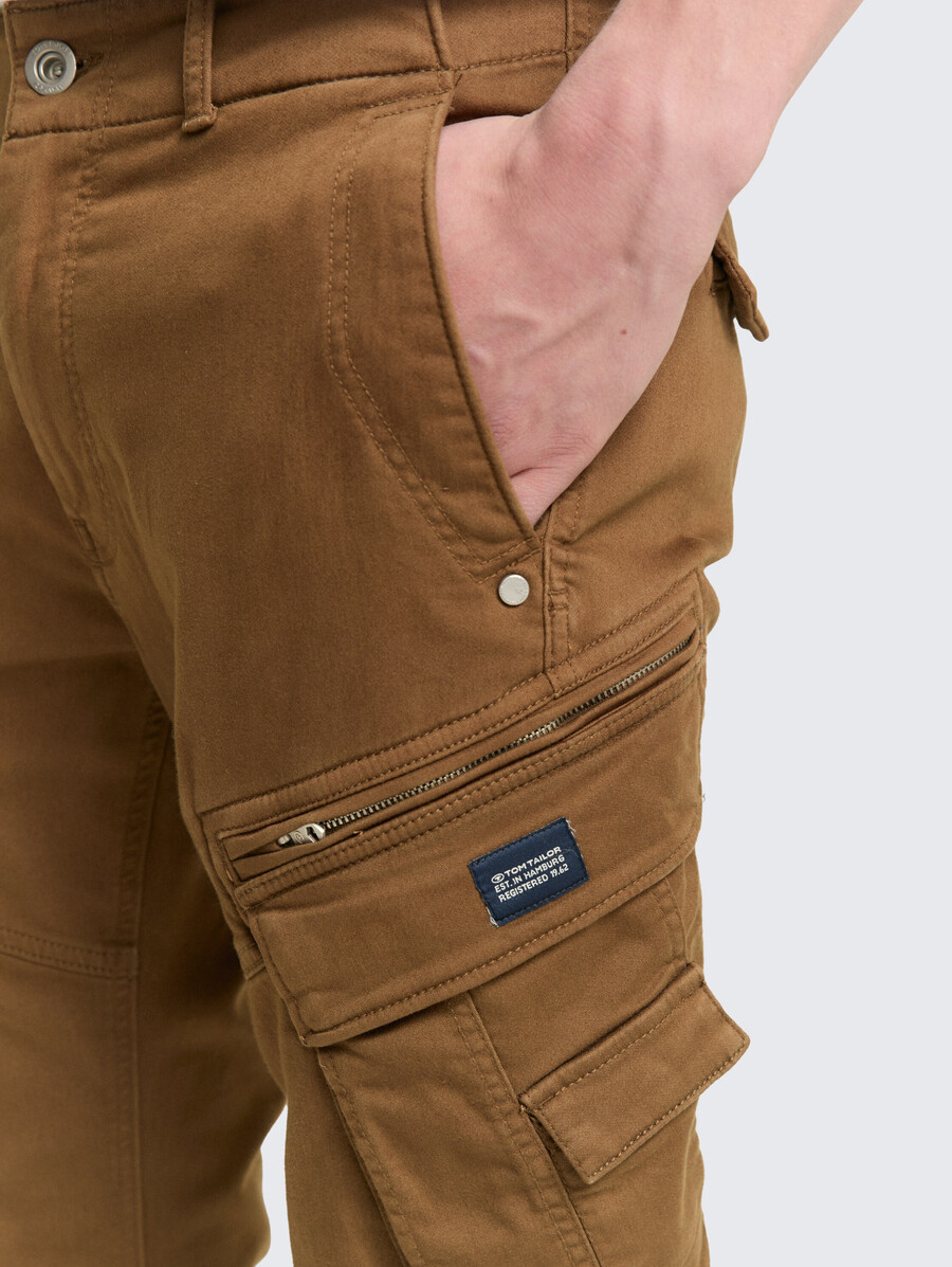 pantalon cargo fuselé extensible