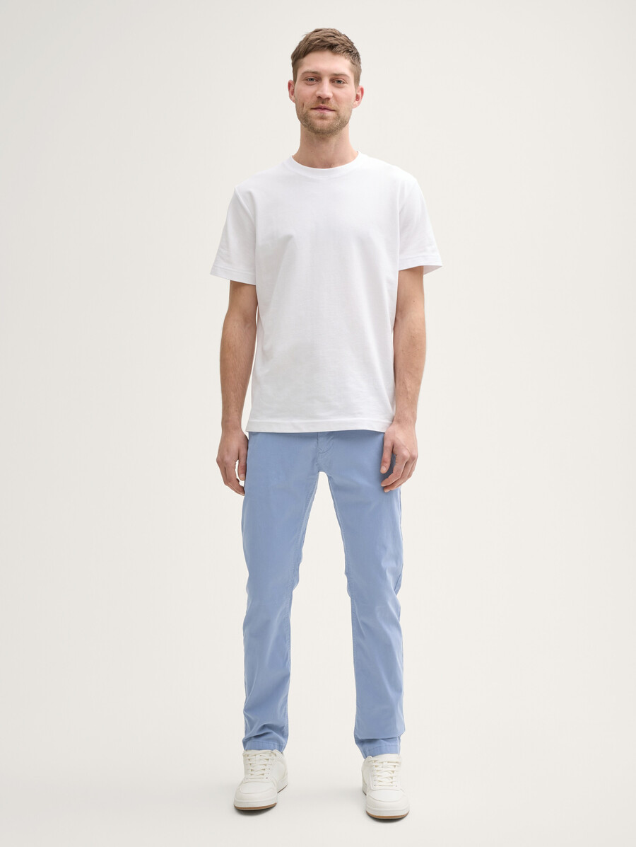 pantalon chino fuselé