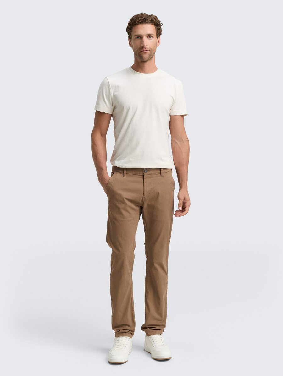 pantalon chino fuselé