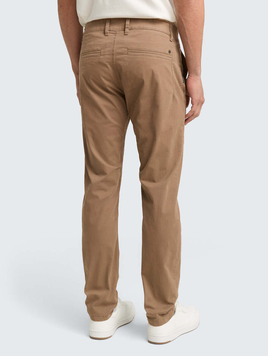 pantalon chino fuselé