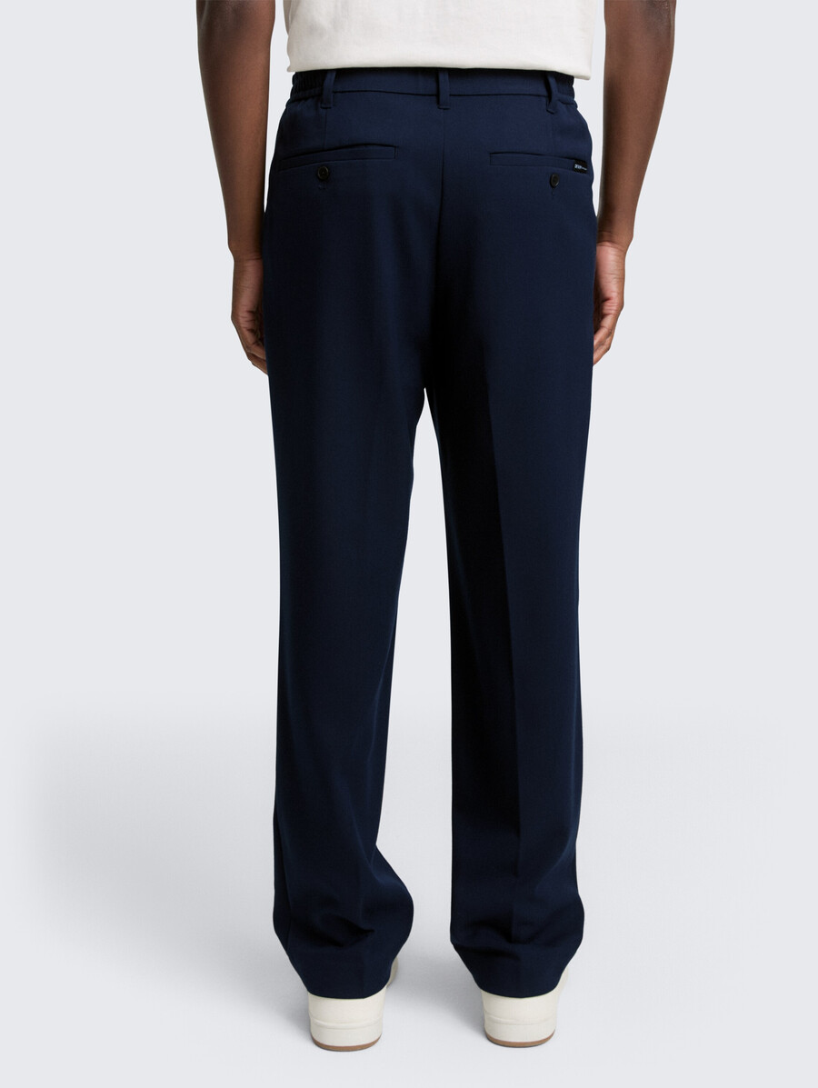 pantalon chino ample avec pli
