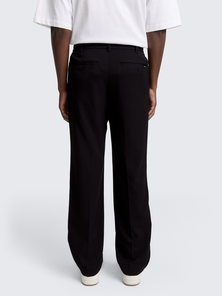 pantalon chino ample avec pli
