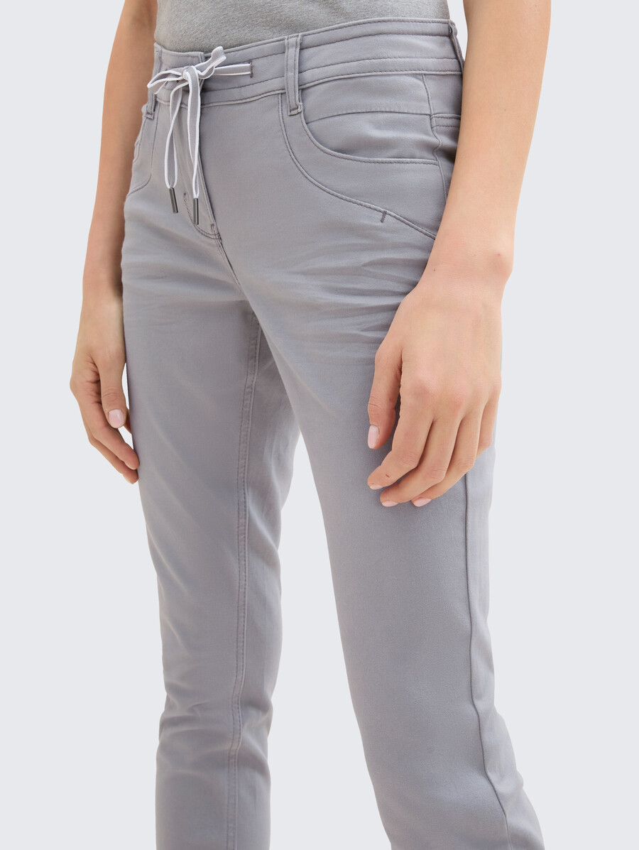 pantalon fuselé décontracté