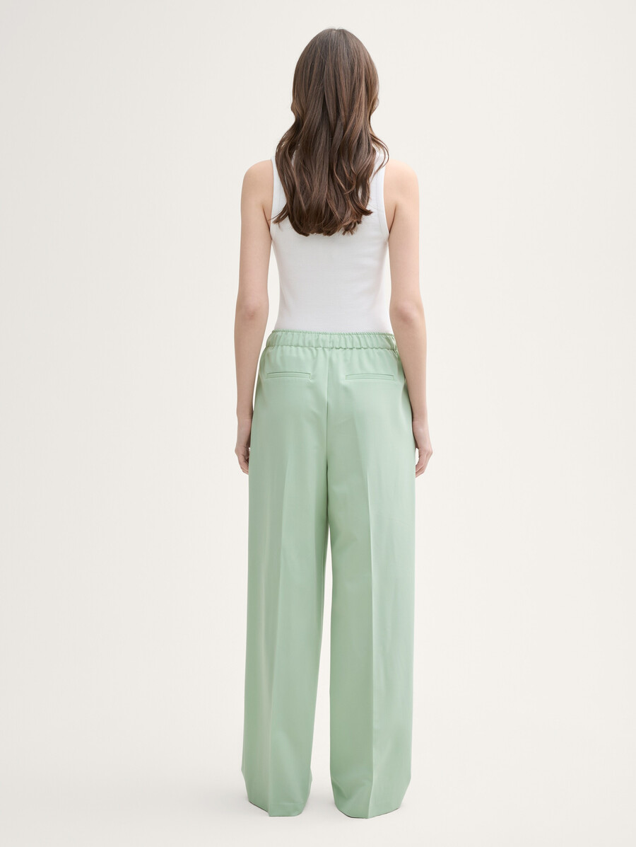 pantalon à jambes larges