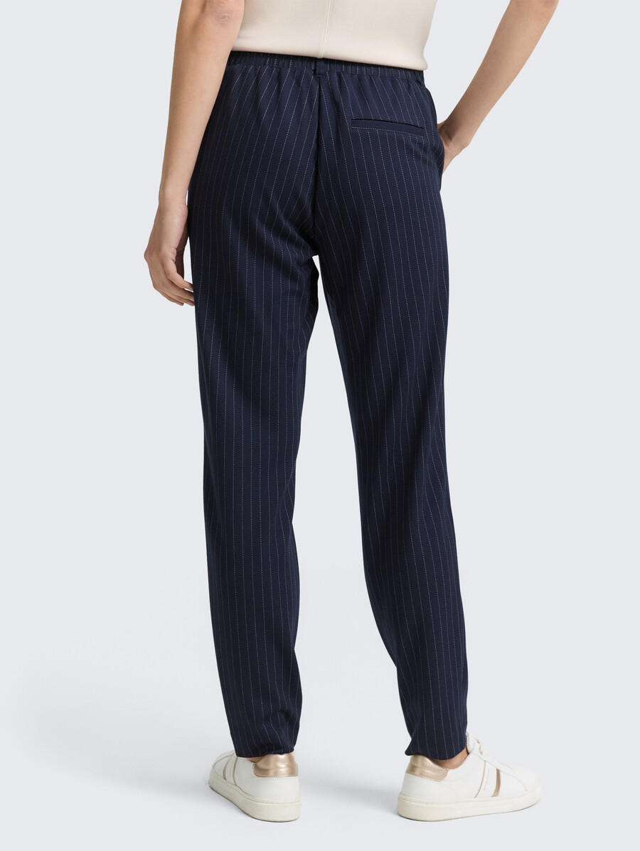 pantalon ample à fines rayures