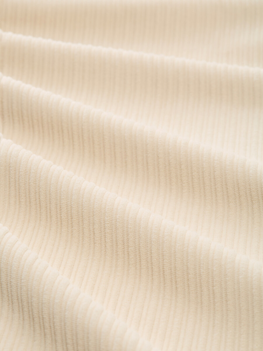 pantalon en velours côtelé ample et slim