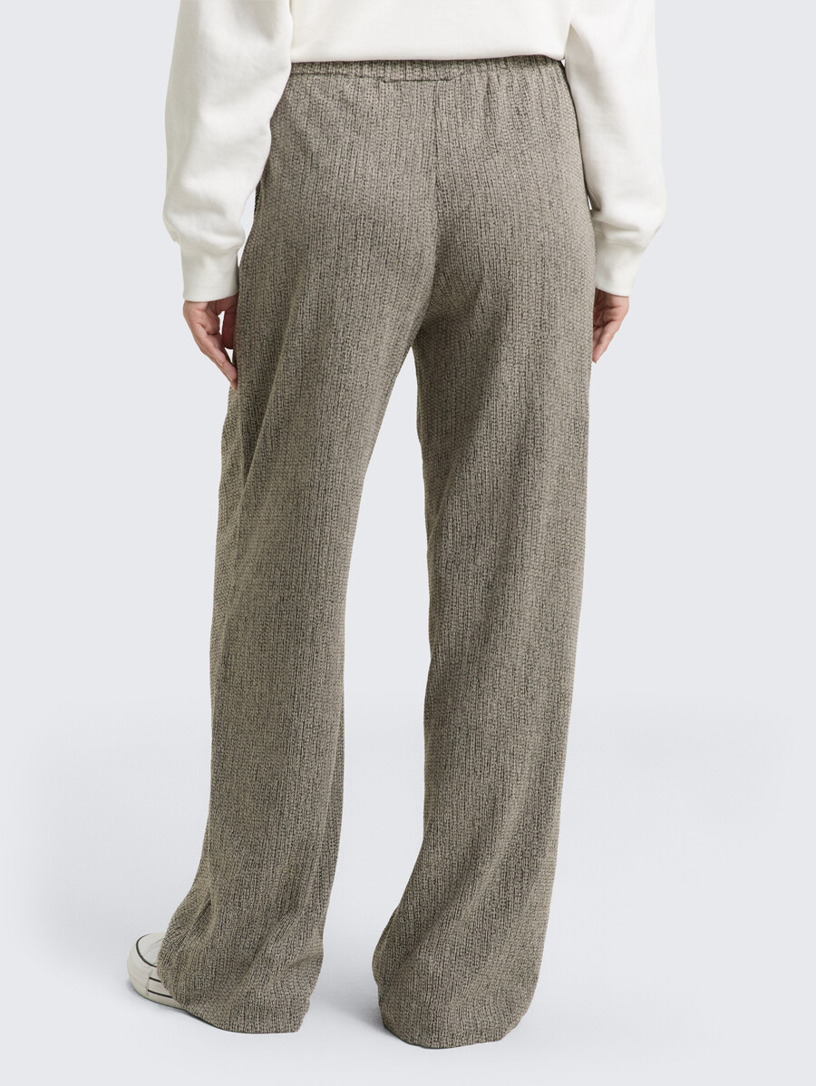 pantalon large et ample