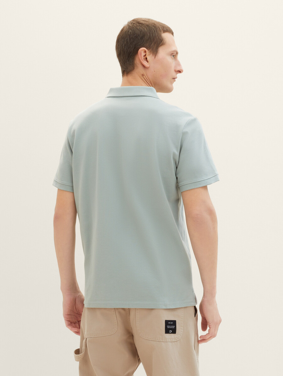 polo en piqué avec logo brodé