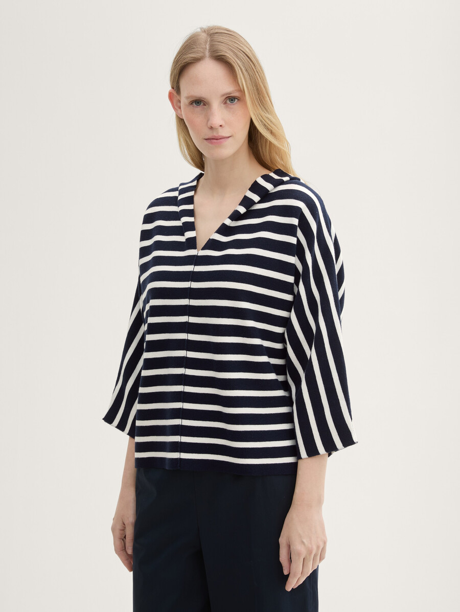 pull ample en maille à capuche