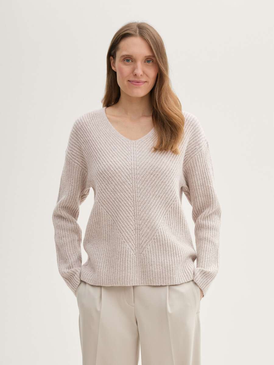 pull en maille à col en v