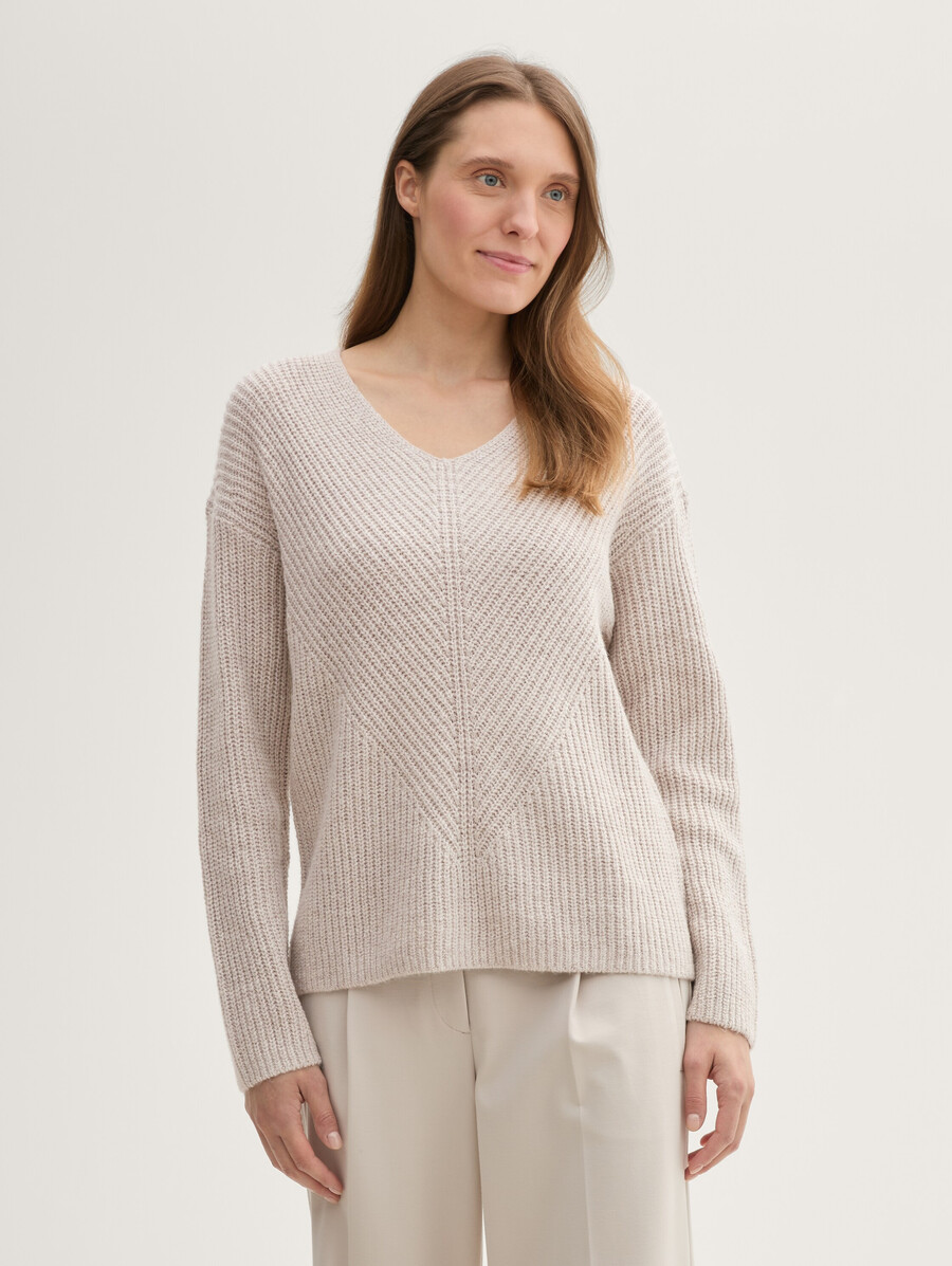 pull en maille à col en v